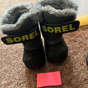 Sorel toddler boots